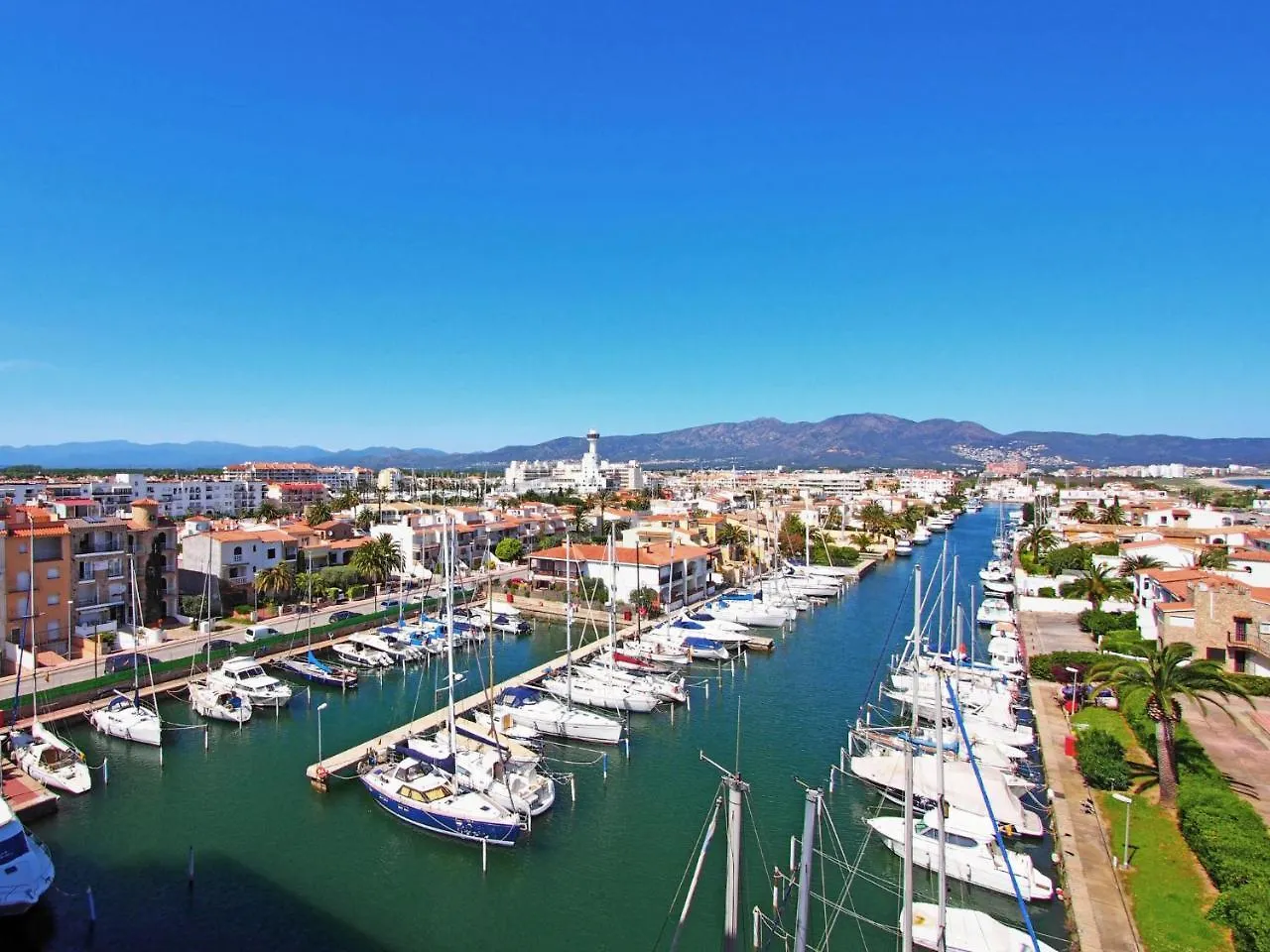 Apartment Bahia II By Interhome Empuriabrava